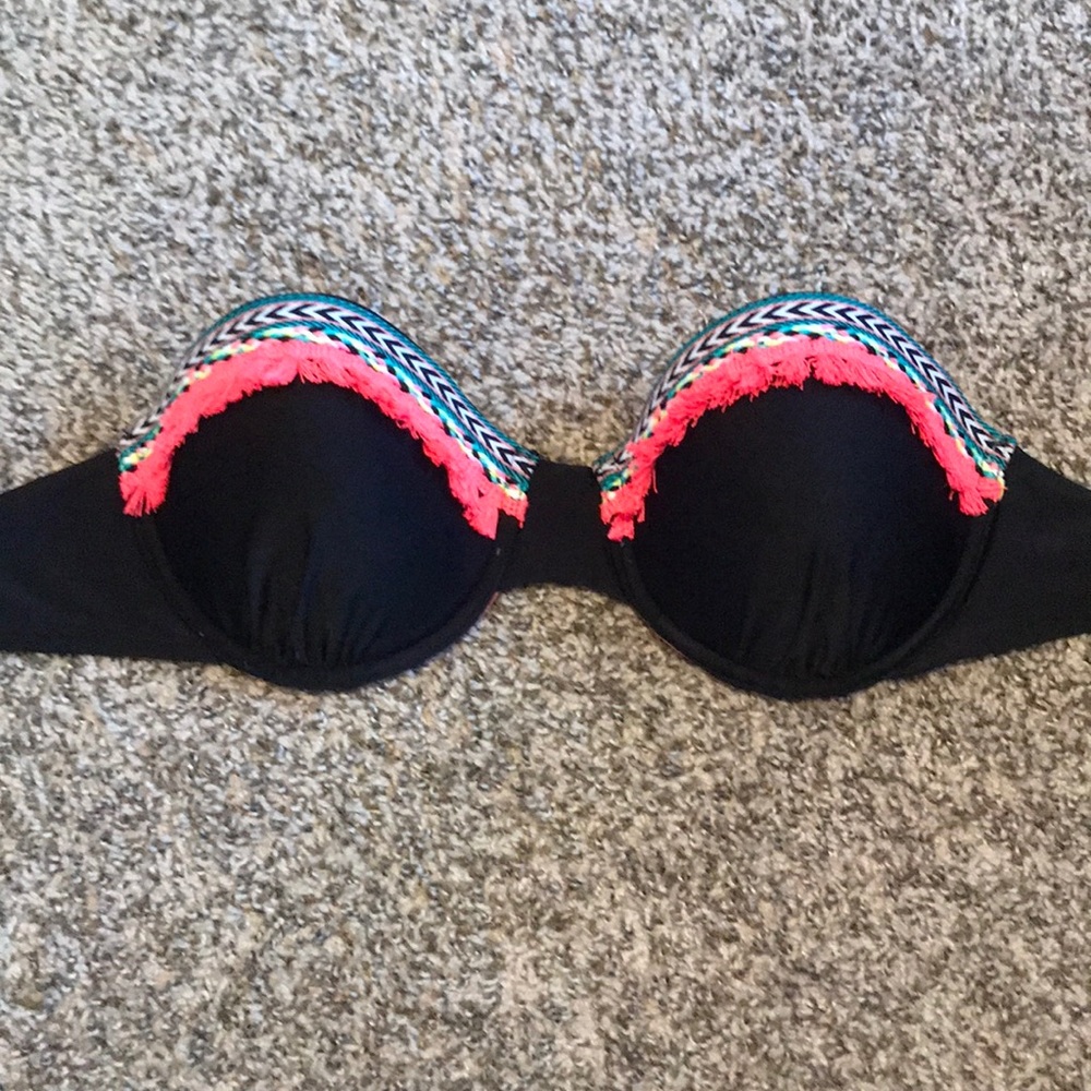 Strapless bathing suit top